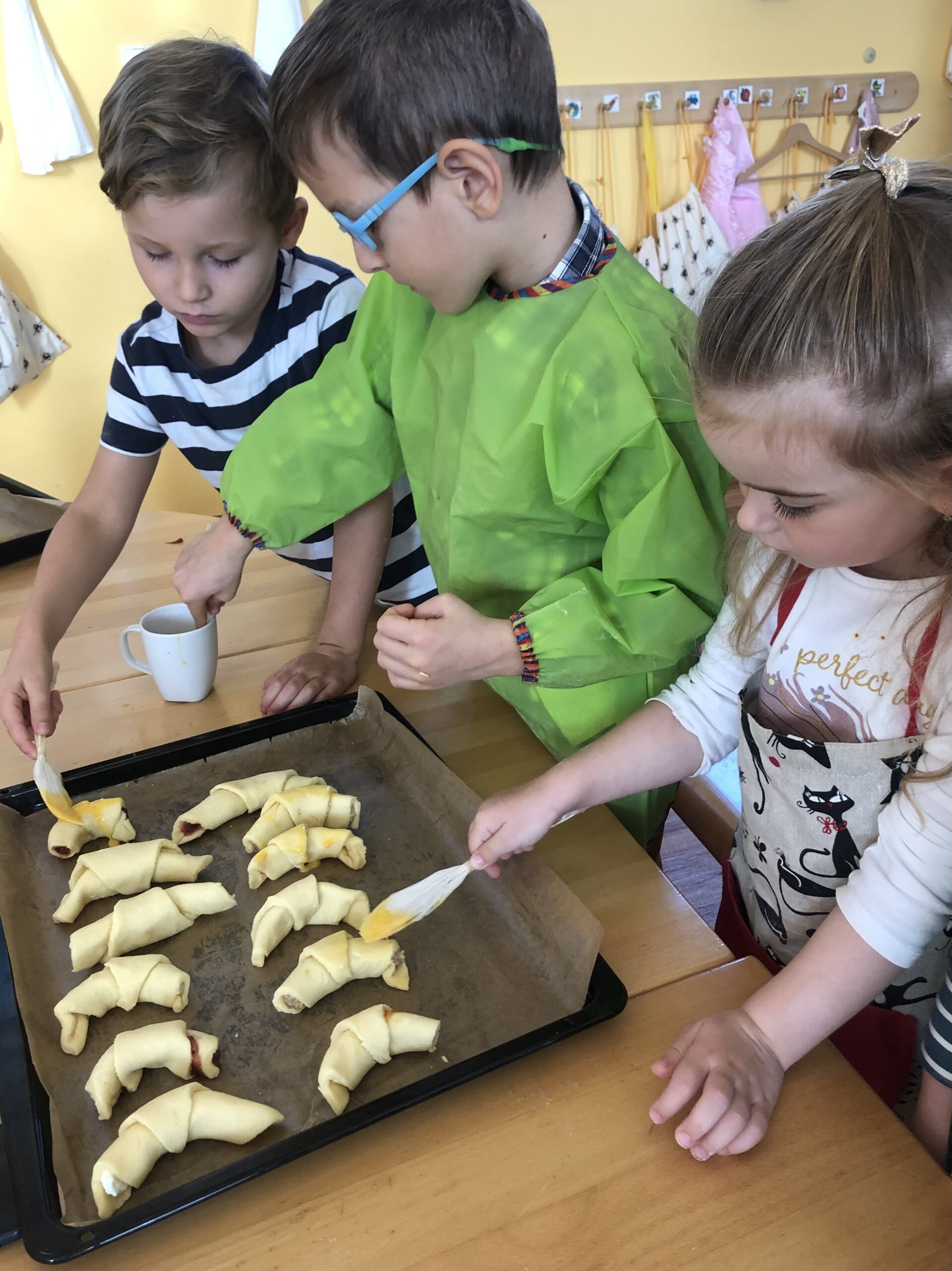 Children making pastries